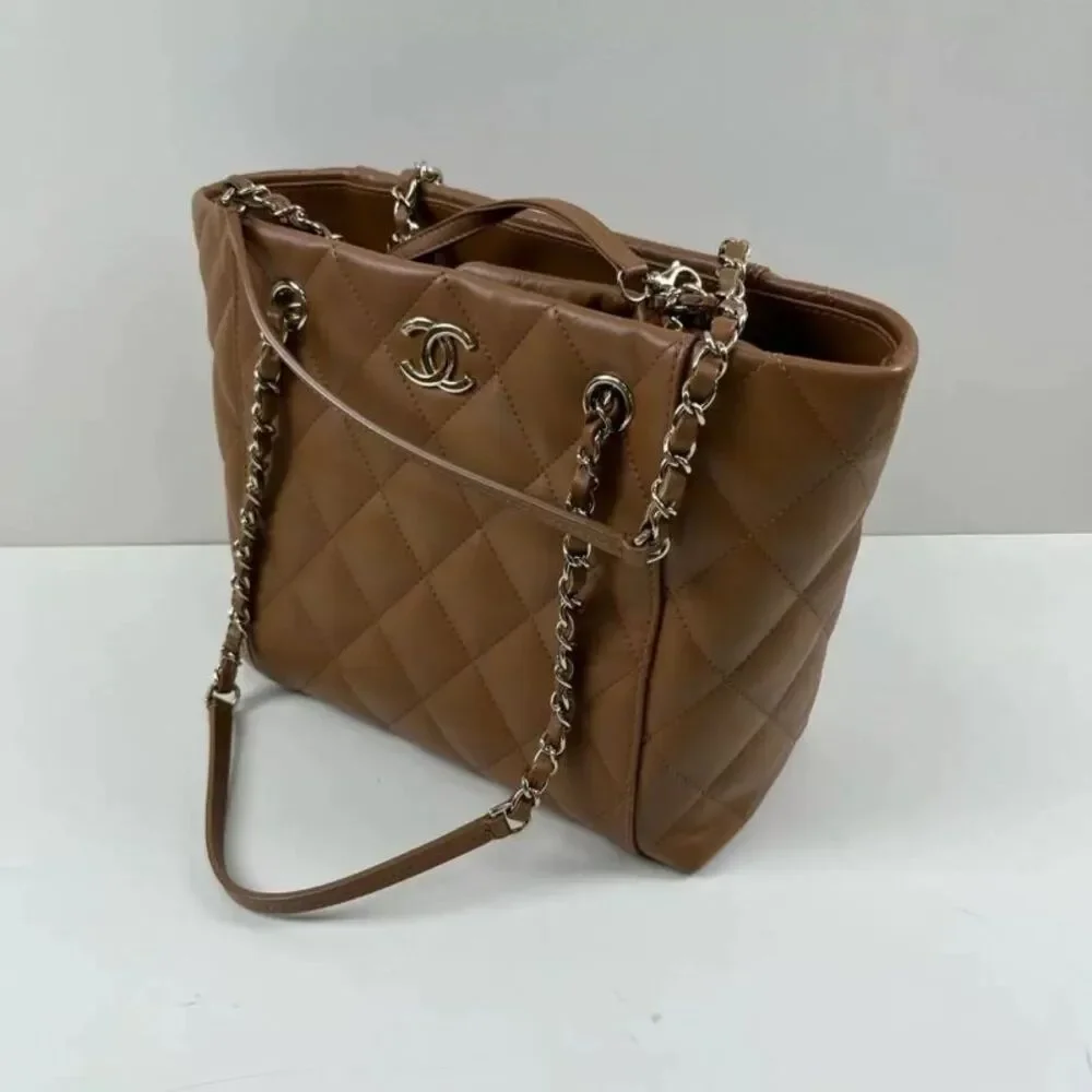 Chanel Women Pre-Loved Bag Very Good Condition